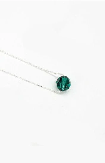 Collar con Cadena Veneziana y Dije Ball 8mm Esmerald