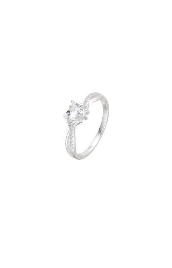 Anillo de Cubic en Forma de Corazon