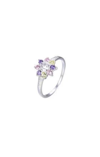 Anillo de Quince años con Cubics