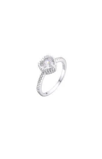 Anillo de Cubic en Forma de Corazon y Circones
