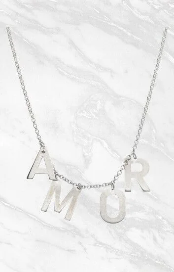 COLLAR AMOR